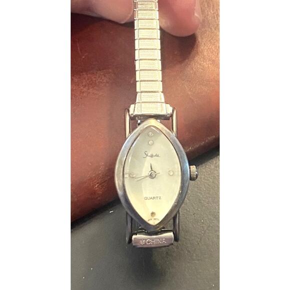VTG Women's Silver Tone Sheffield Quartz Watch, Expansion Band - Picture 3 of 4